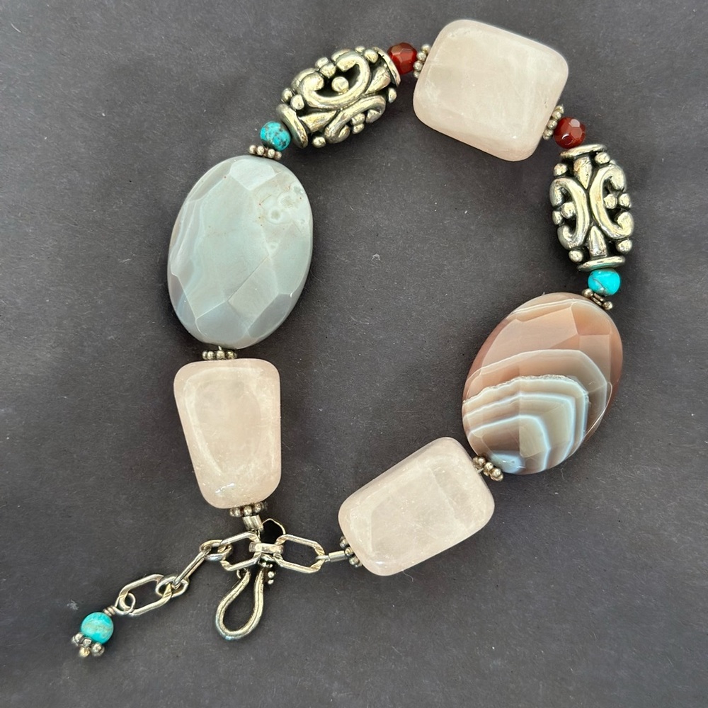Pink and Gray Bracelet with Elegant Design
